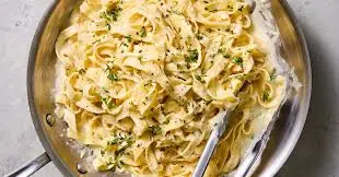 Fettuccine Alfredo